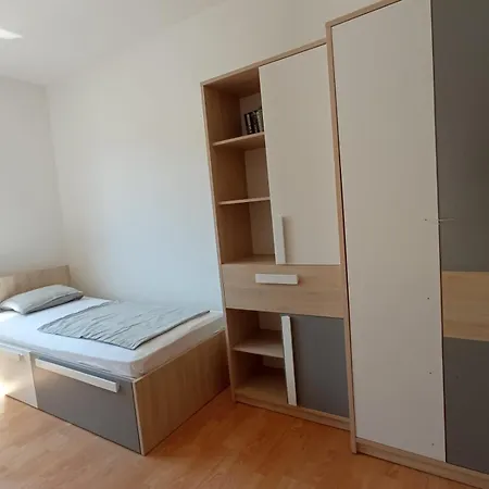 Dora Apartman *