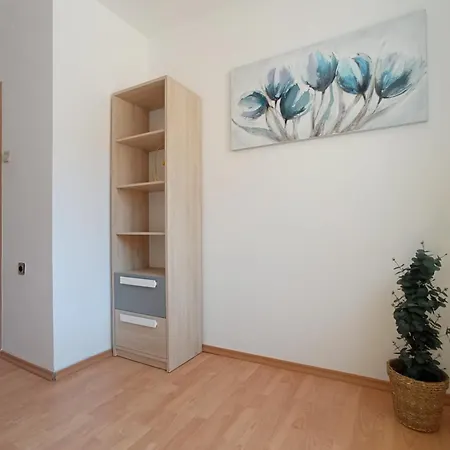 Apartman Dora *